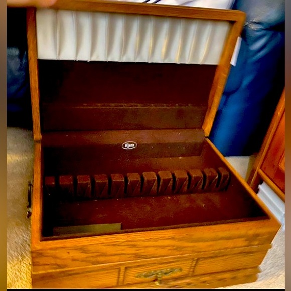 Kenized Flatware Storage Chest with Drawer - Picture 2 of 3